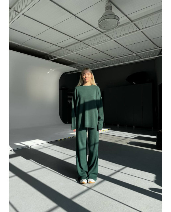 Ensemble maille vert – Vue de face relax