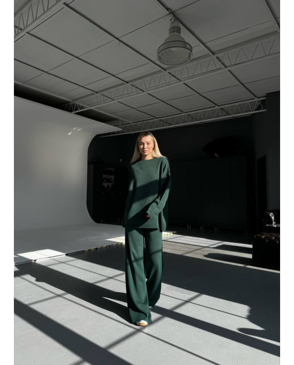 Détails ensemble maille vert – Tissu doux et léger