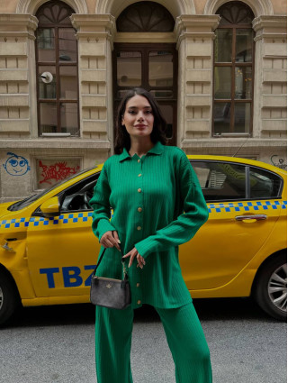 Ensemble long côtelé Vert boutons dorés