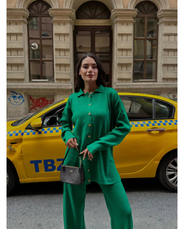 Ensemble long côtelé Vert boutons dorés