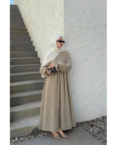 Robe longue fluide à manches volant – beige
