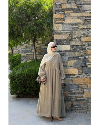 Robe longue fluide à manches volant – beige