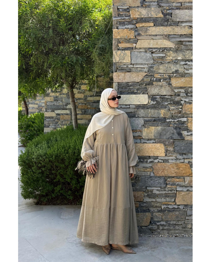 Robe longue fluide à manches volant – beige